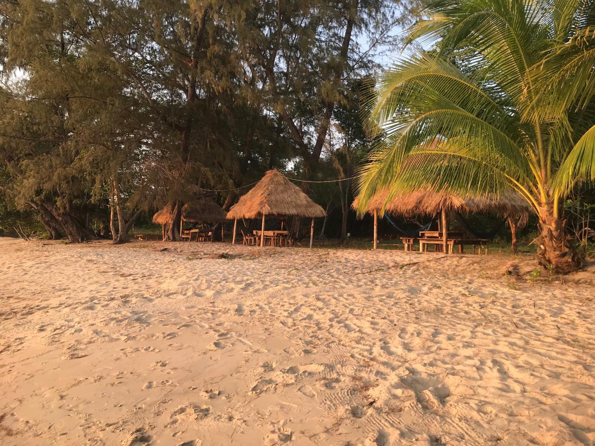 Naks Shack Hostel Koh Ta Kiev Exterior foto