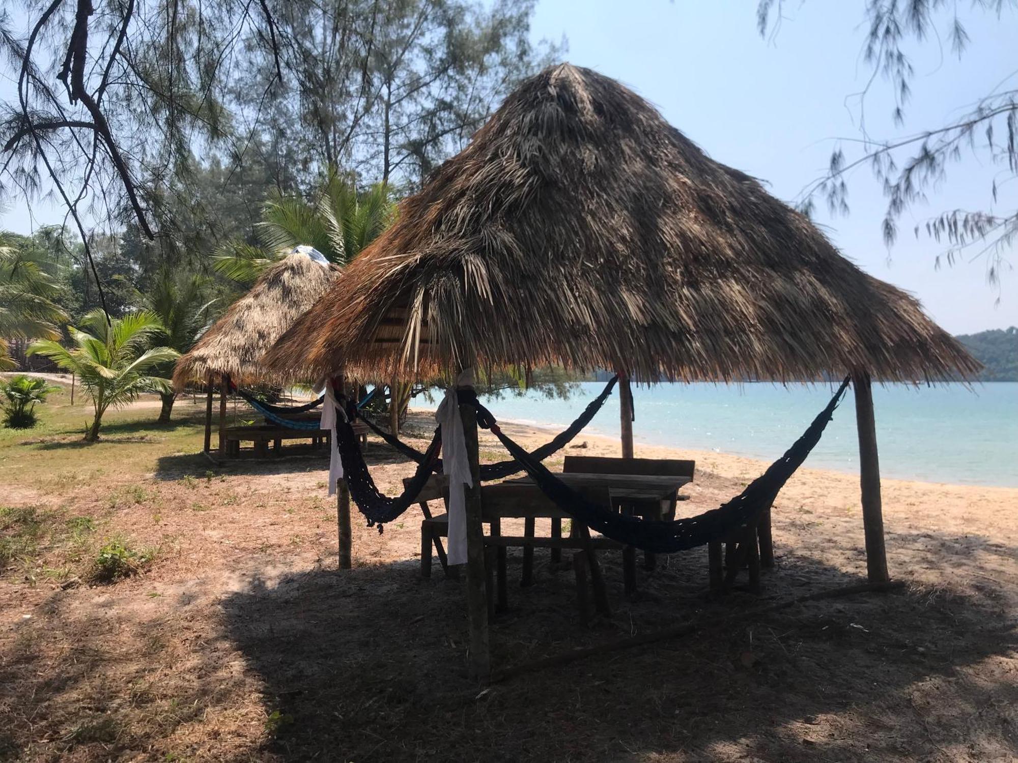 Naks Shack Hostel Koh Ta Kiev Exterior foto