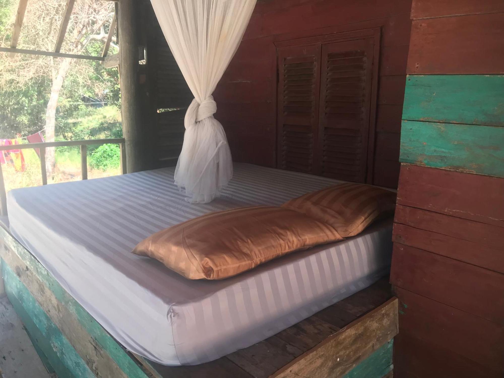 Naks Shack Hostel Koh Ta Kiev Exterior foto
