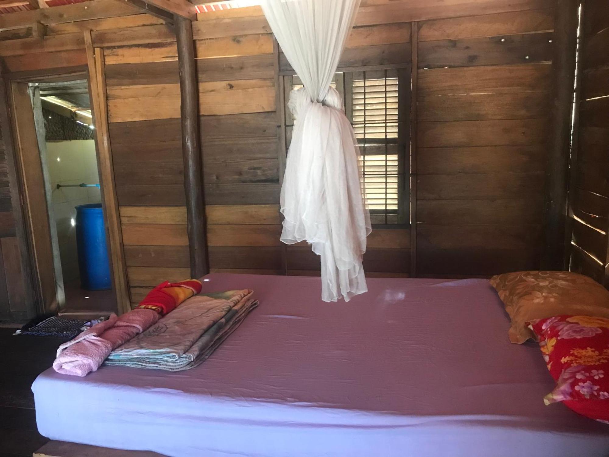 Naks Shack Hostel Koh Ta Kiev Exterior foto